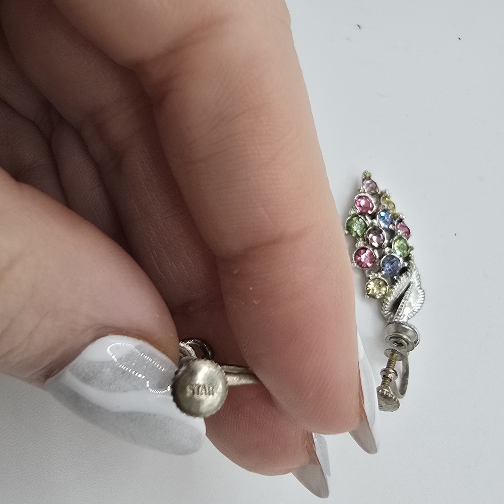 Vintage Multicolor Stones In Silver Tone Screw-back Earrings - Picture 3 of 3
